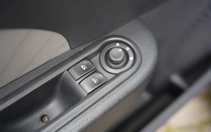 Renault Twingo cena 12800 przebieg: 218596, rok produkcji 2011 z Poddębice małe 301